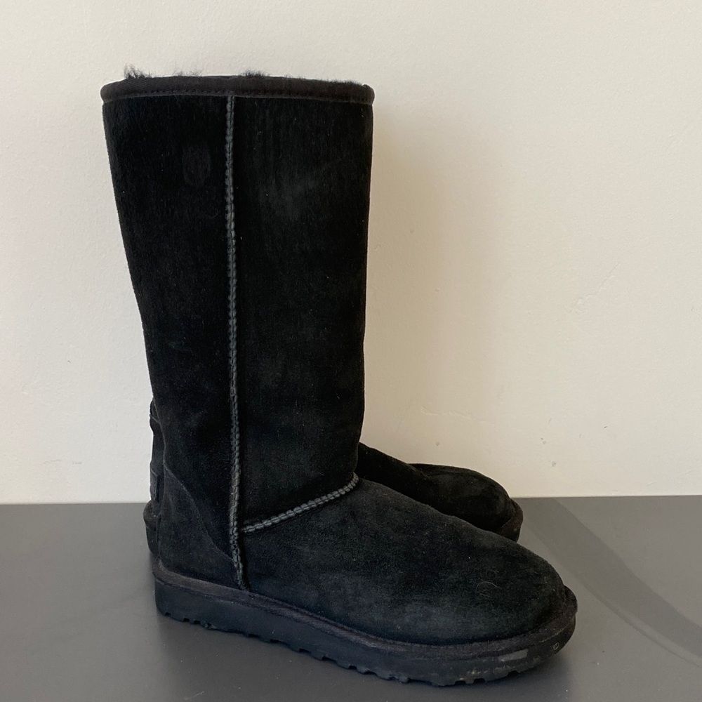 UGG Classic Tall II Suede Water Repellent Boots Women’s Sz 7 Winter Boho Cottage